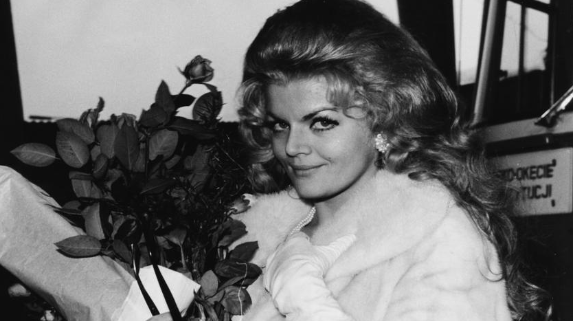 W Nowej Hucie kręcą film o Violetcie Villas. Osiedle zamieniło się w PRL, a aktorka Sandra Drzymalska wciela się w legendę estrady.