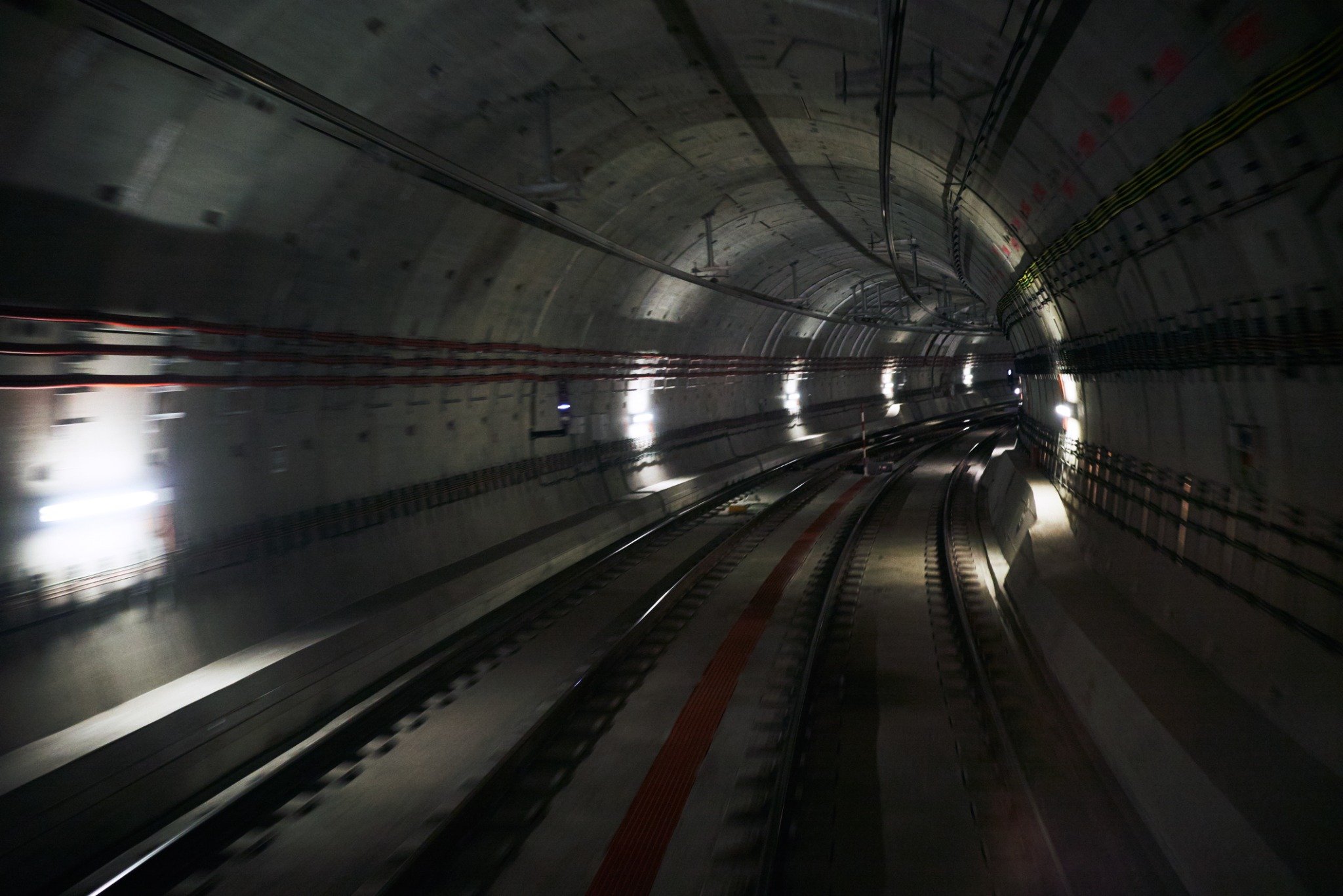 Kraków przyspiesza przygotowania do budowy metra. Miasto i uczelnie rozpoczynają badania oraz planowanie inwestycji za miliardy.